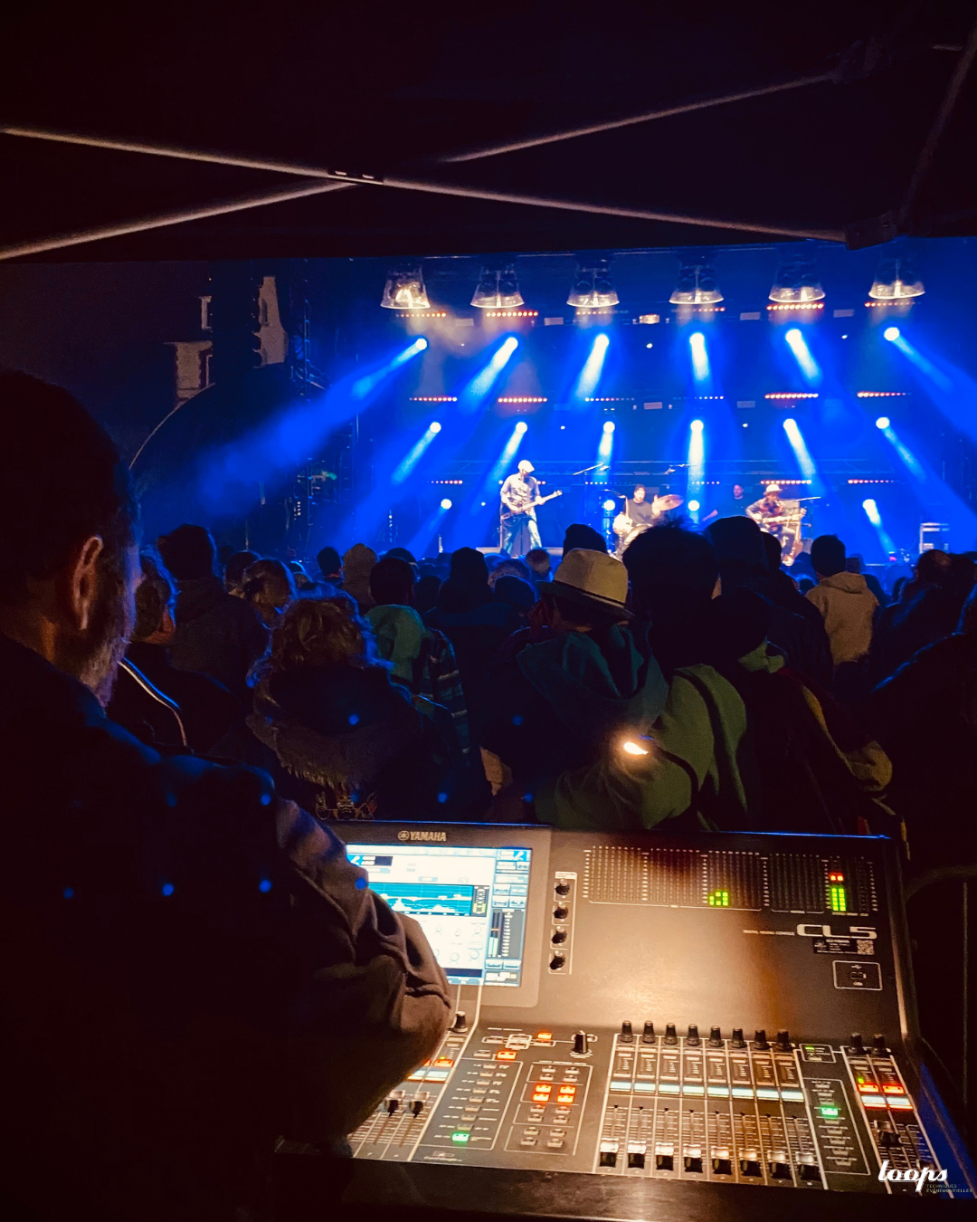 Loops sonorisation eclairage régie concert festival bretagne